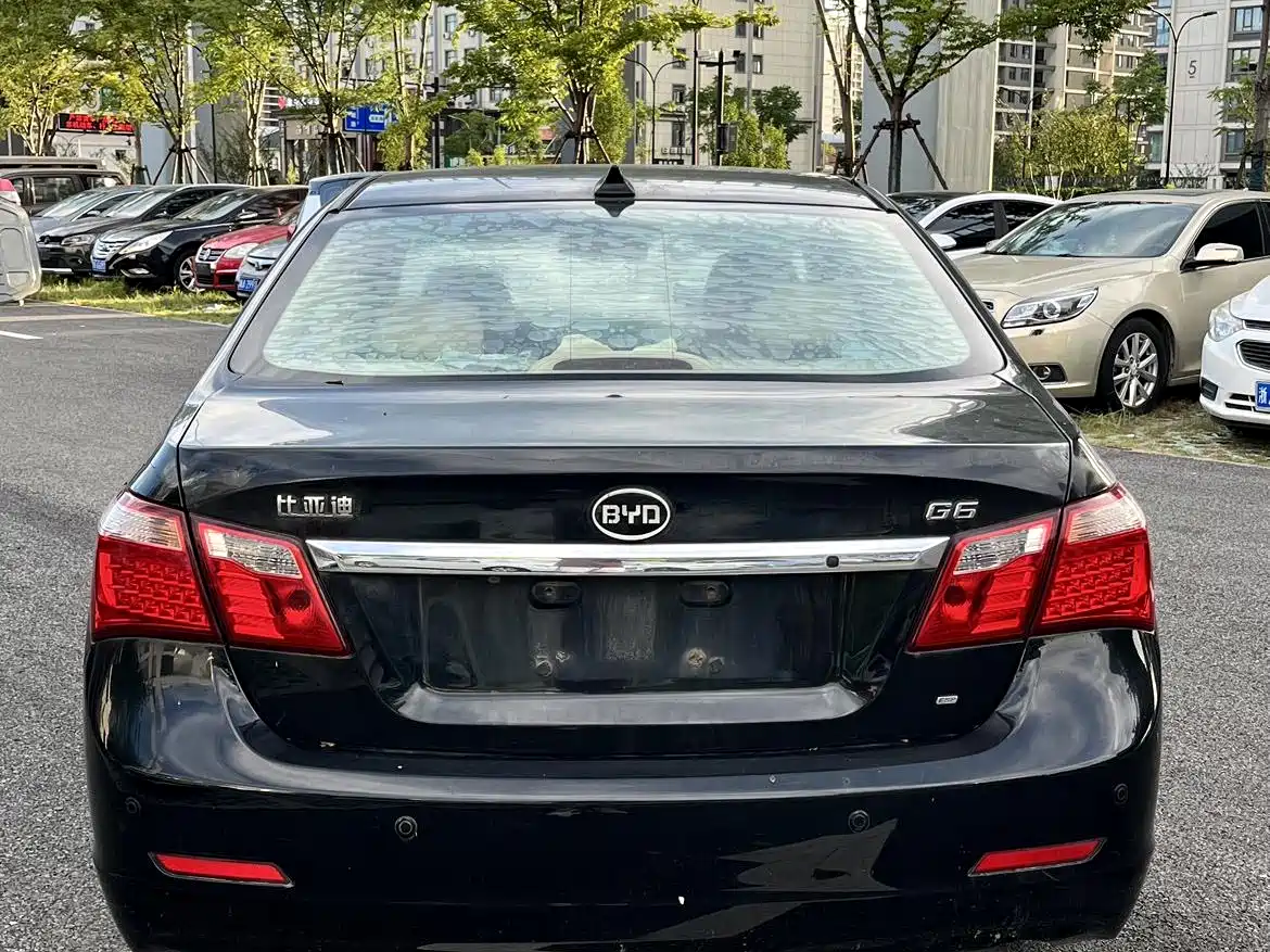 BYD G6 2013 2.0L Manual Premium фото 4