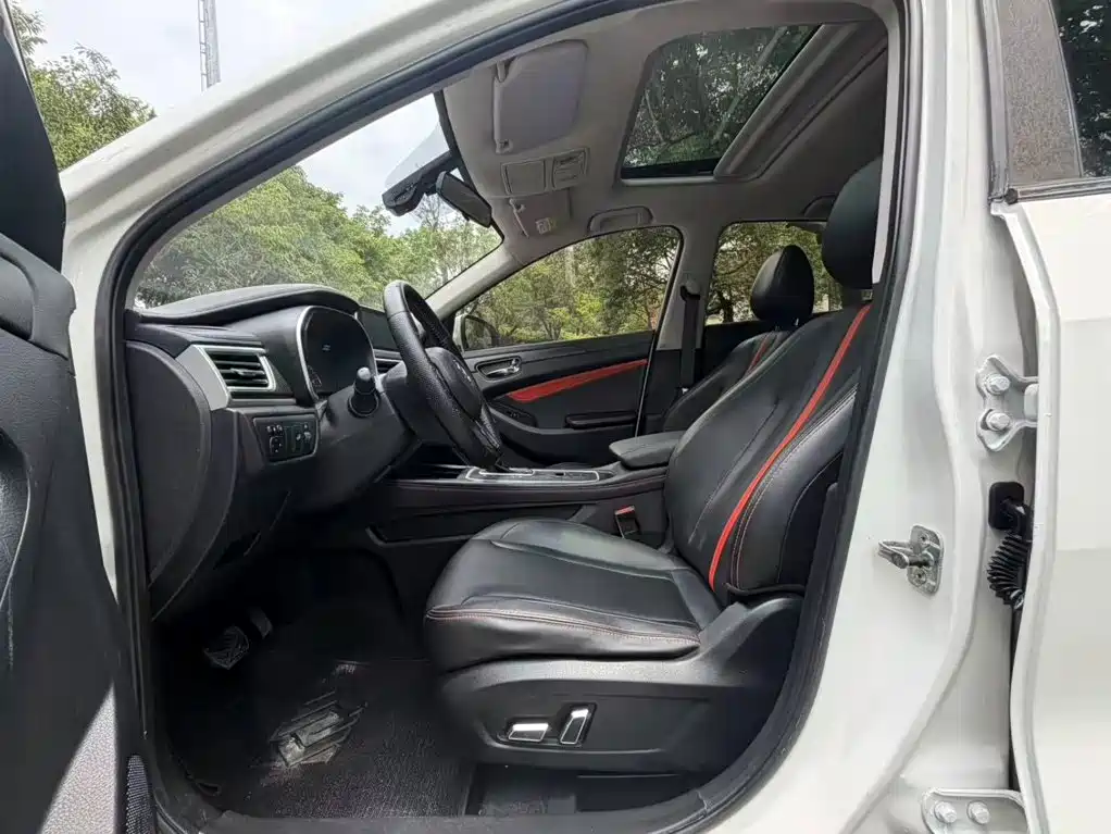 Dongfeng Fengguang Fengguang 580 2021 2021 ☆Star Edition 1.5TGDI Auto Flagship