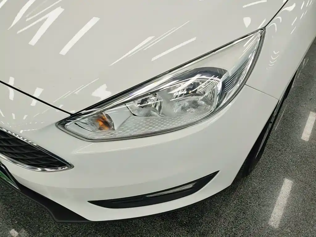 Ford Focus 2018 2018 Hatchback Classic 1.6L Automatic Trend Smart Edition