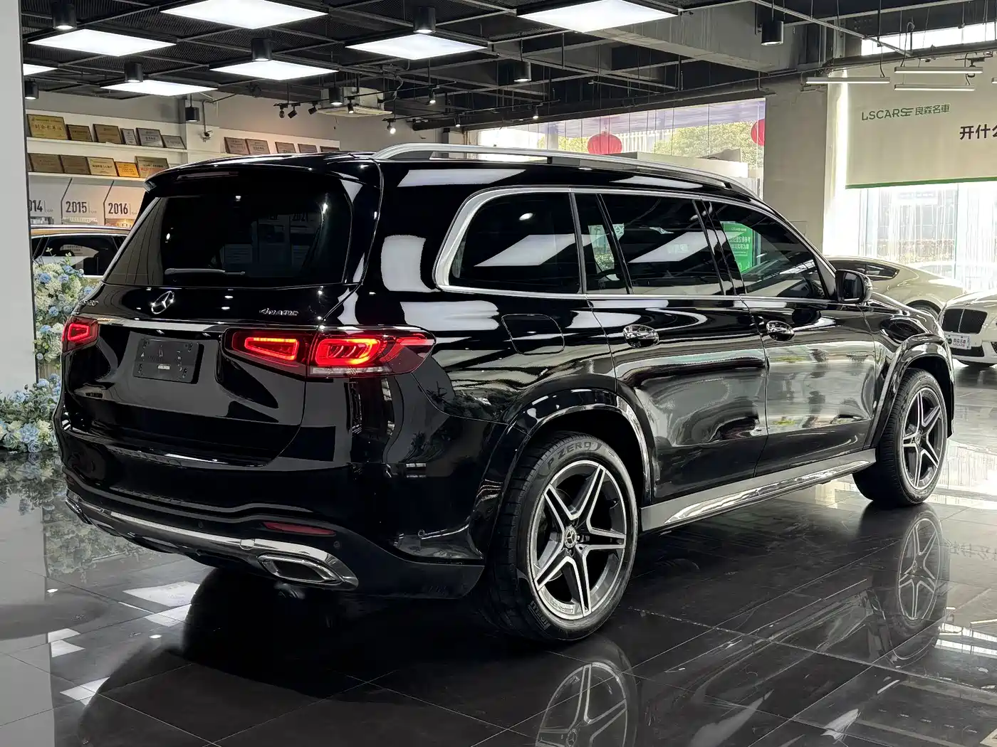 Mercedes-Benz GLS 2023 GLS 450 4MATIC Fashion Edition фото 6