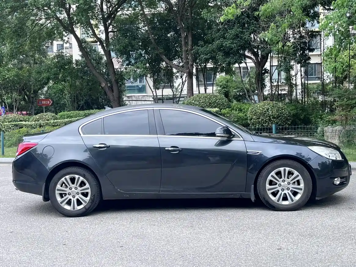 Buick Regal 2012 Model 2.0L Luxury фото 9