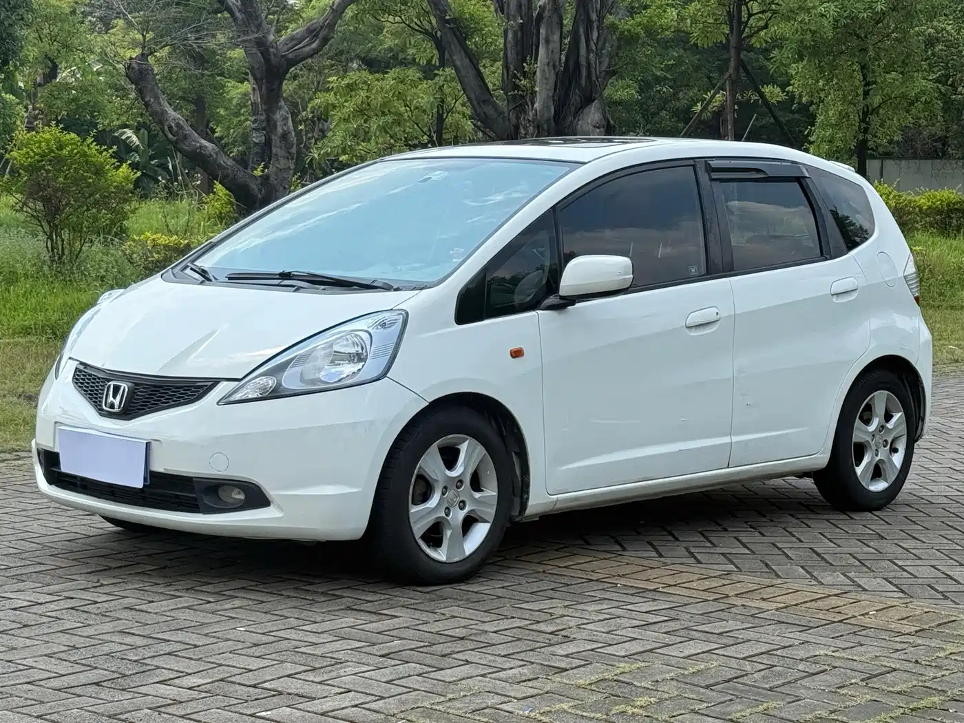 Honda Fit 2009 2008 Model 1.5L Automatic Luxury Edition