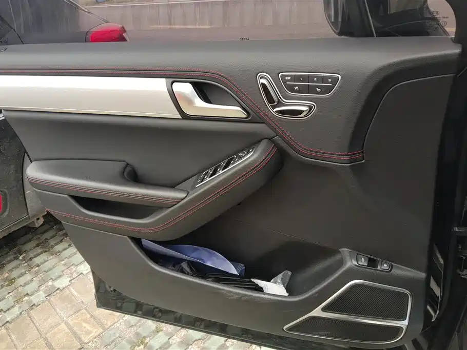 BYD Tang New Energy 2018 DM 2.0T AWD Smart Connection Genesis Edition 7-Seater China V фото 7