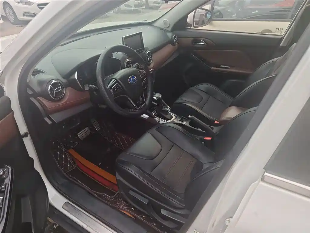 BAIC Changhe Q35 2017 2016 1.5L Automatic Smart Edition
