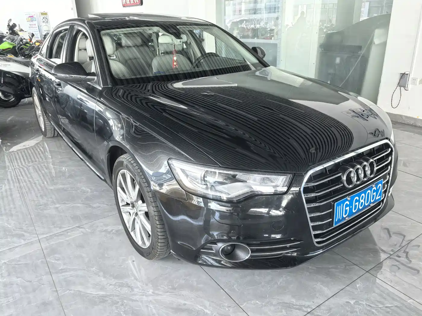 Audi A6L 2012 35 FSI Luxury фото 3