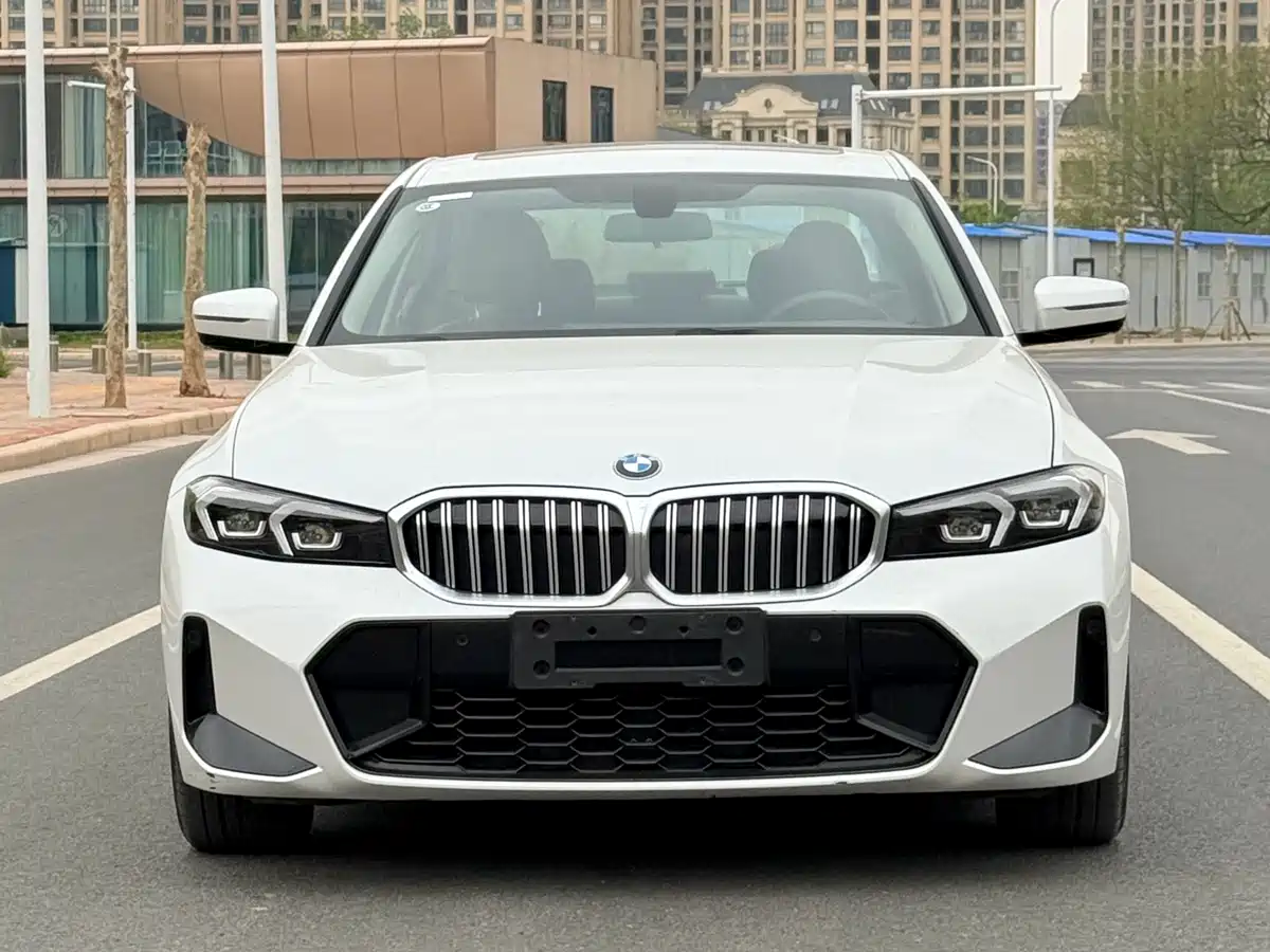 BMW 3 Series 2024 320Li M Sport Package фото 2