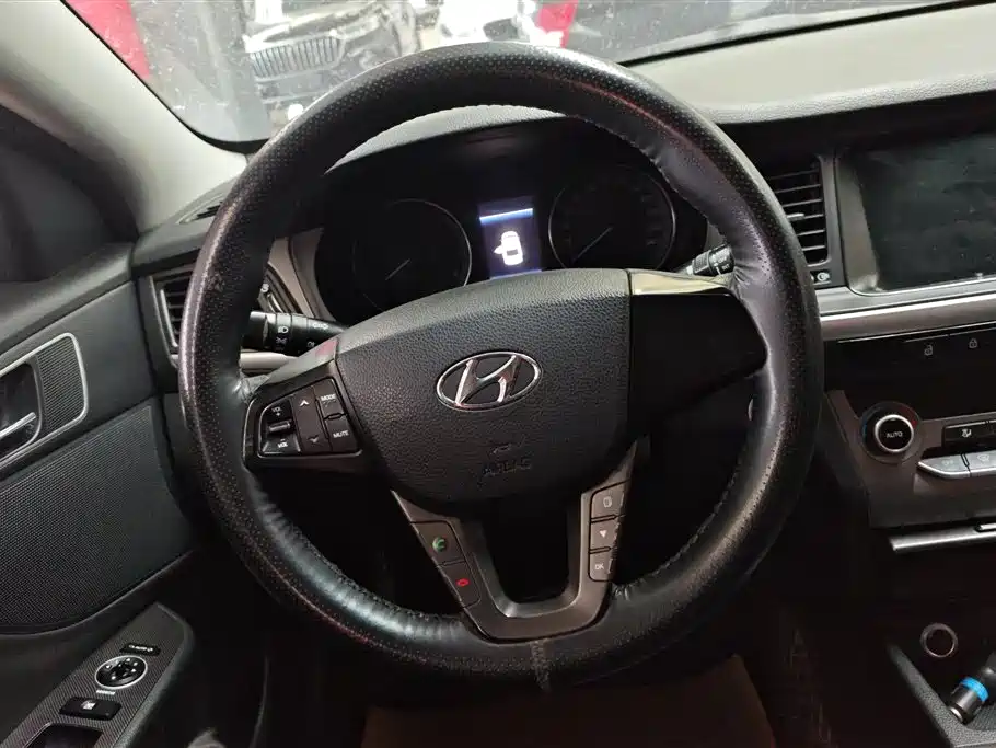 Hyundai Mistra 2019 1.8L Automatic DLX Premium China VI фото 15