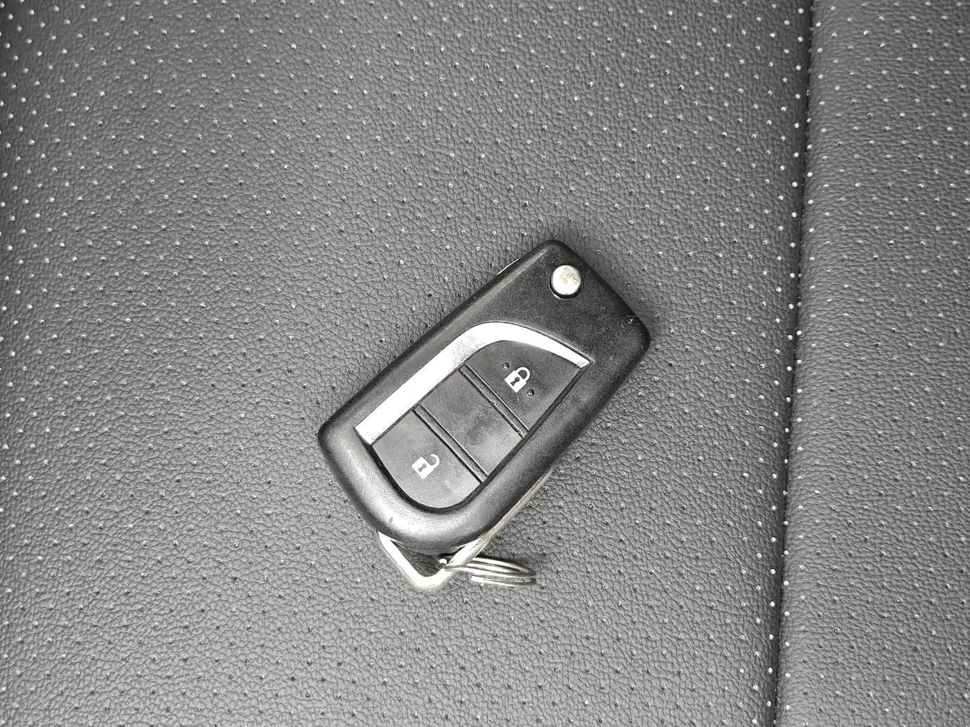 Toyota RAV4 Rongfang 2013 2.0L CVT 2WD Urban фото 17