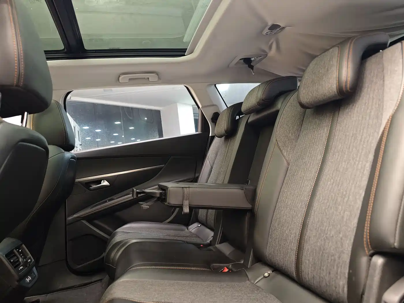Peugeot 5008 2017 380THP 7-seat Elite Edition фото 23