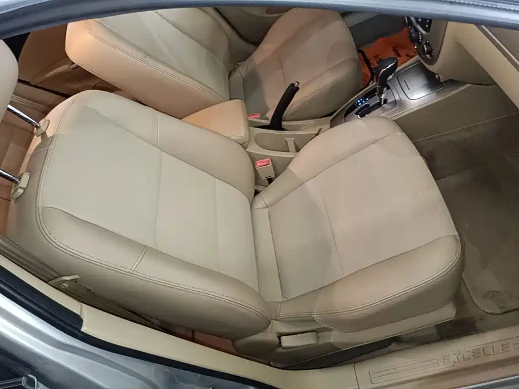 Фото 25 - Buick Excelle