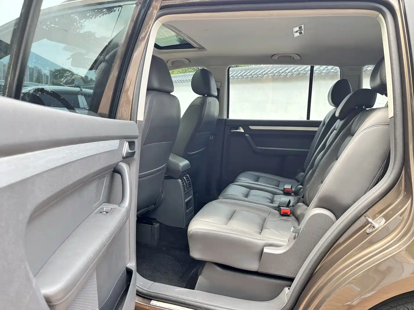 Volkswagen Touran 2013 1.4T DSG Comfort 5-seater фото 14