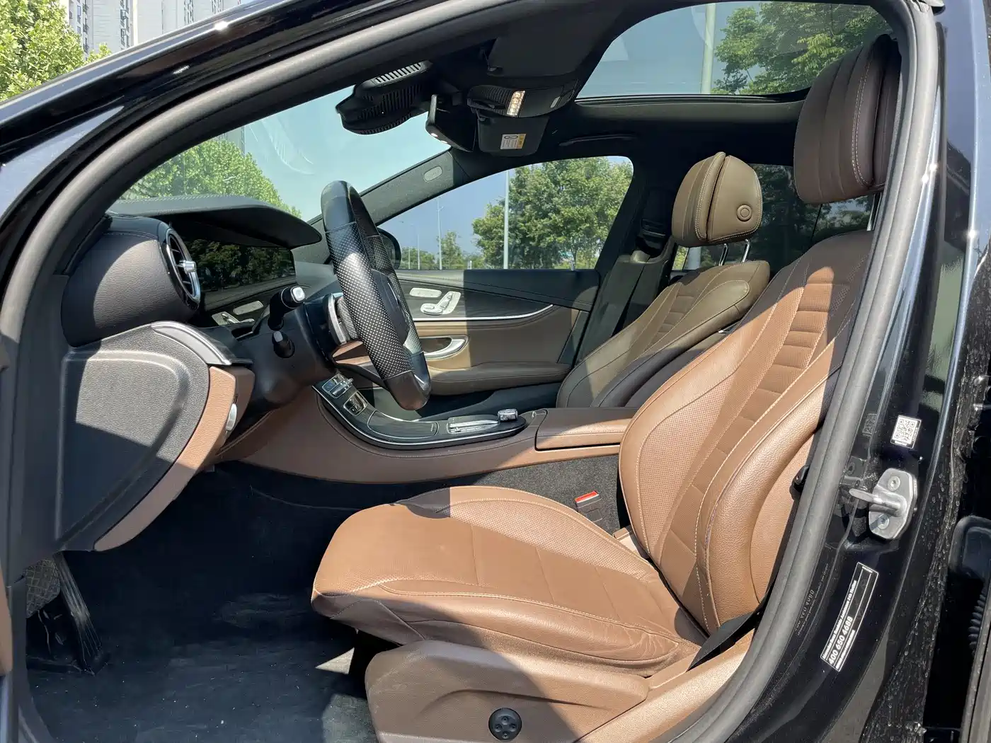 Mercedes-Benz E-Class 2021 E 300 L Sport Premium фото 15