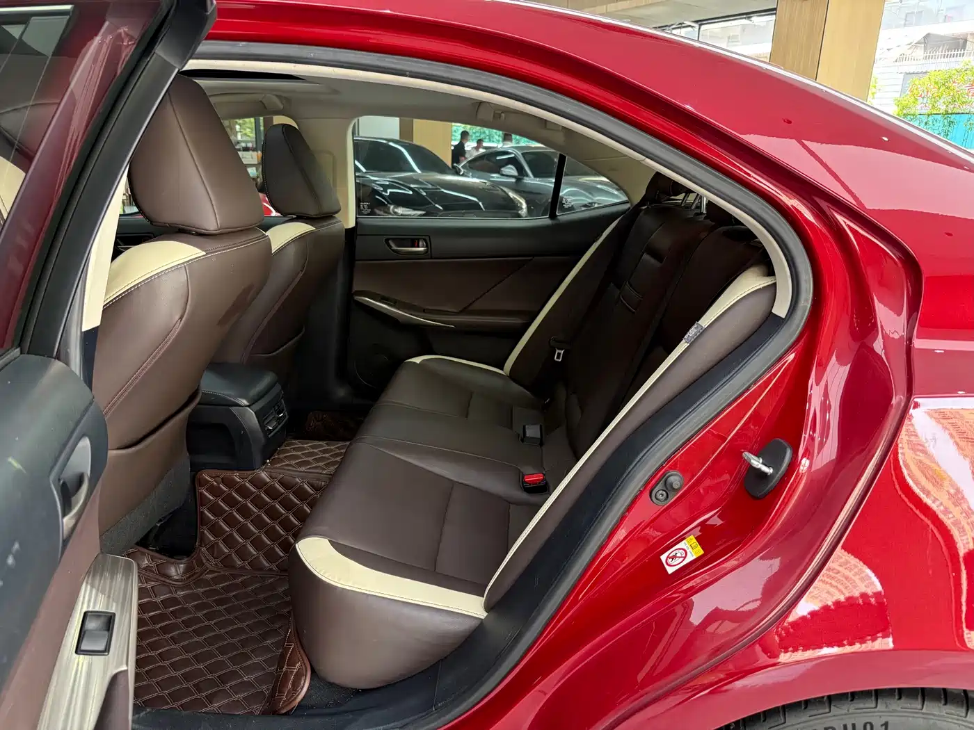Lexus IS 2018 2017 300 Fashion Edition