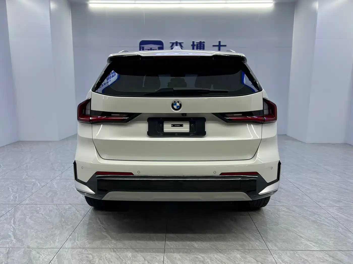 BMW X1 2023 sDrive20Li X Design Package фото 16