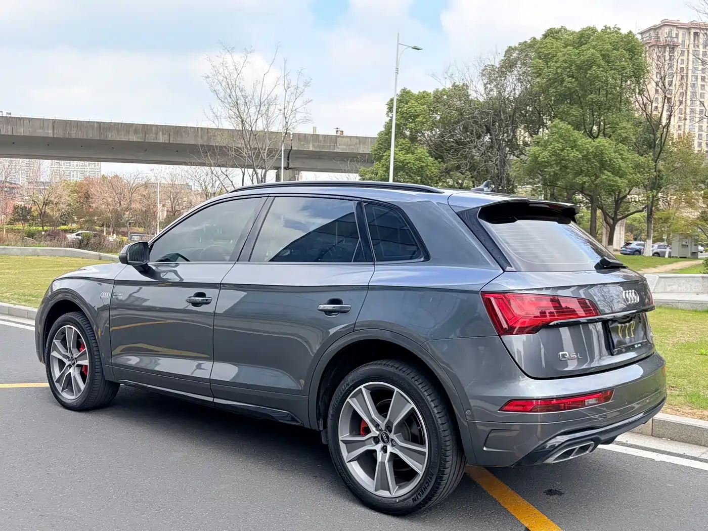 Audi Q5L 2021 40 TFSI Premium Life Edition фото 5