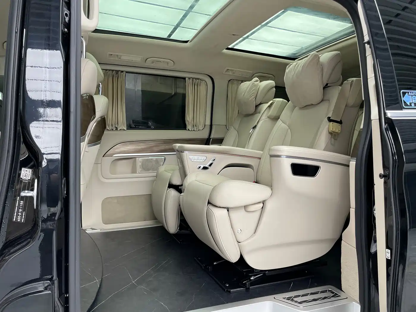 Mercedes-Benz V-Class 2021 V 260 L Long Wheelbase Luxury Edition фото 9