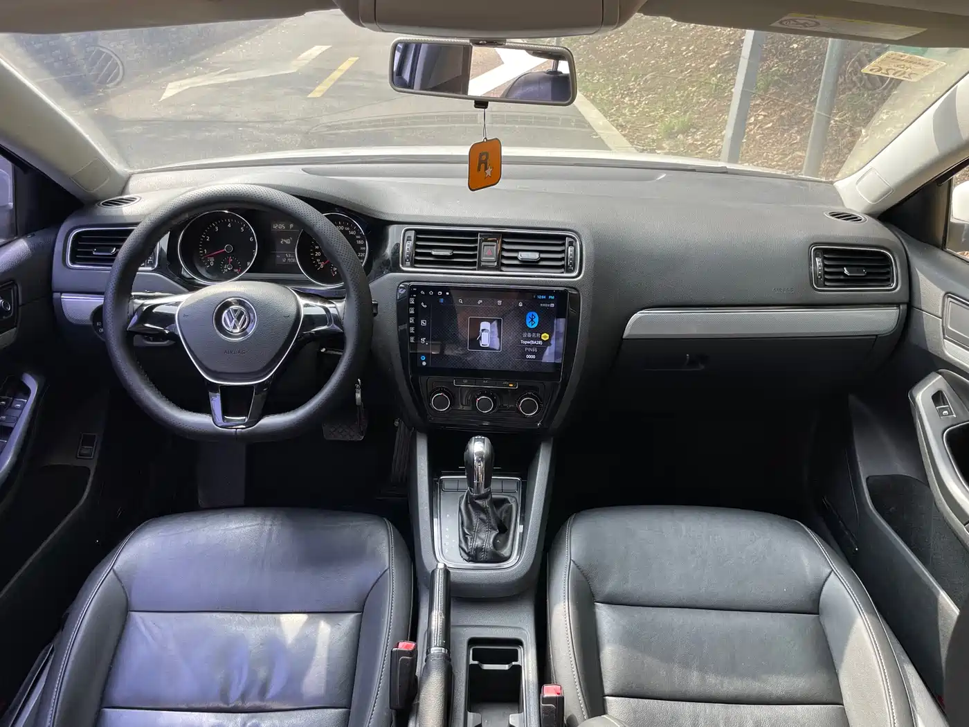 Volkswagen Sagitar 2015 230TSI Automatic Comfort фото 10