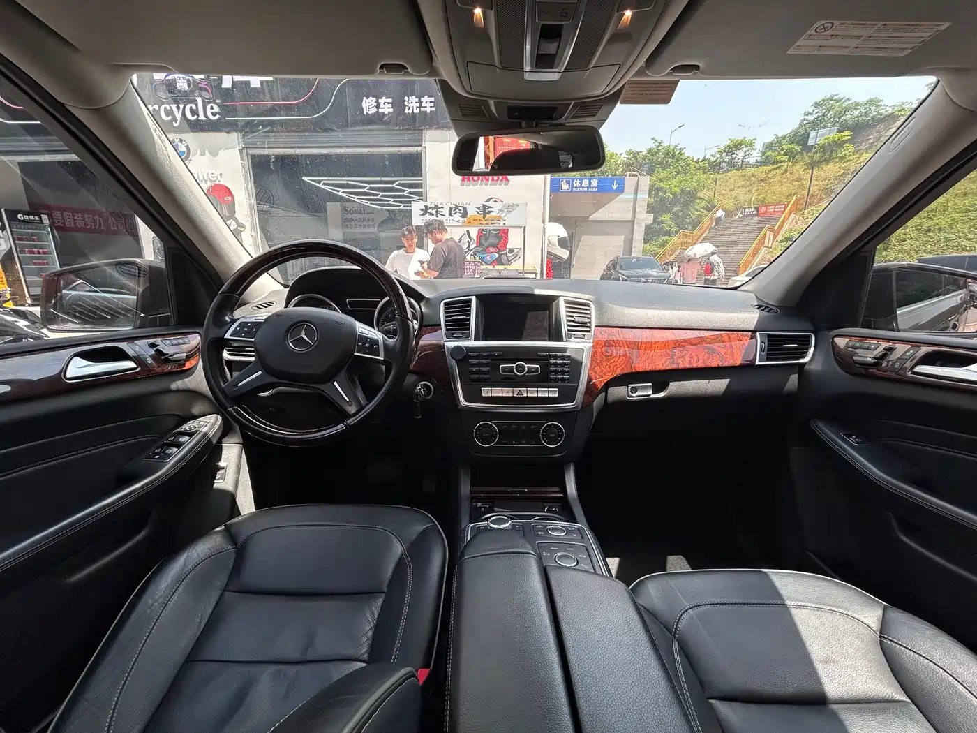 Mercedes-Benz M-Class 2014 ML 400 4MATIC Luxury фото 6