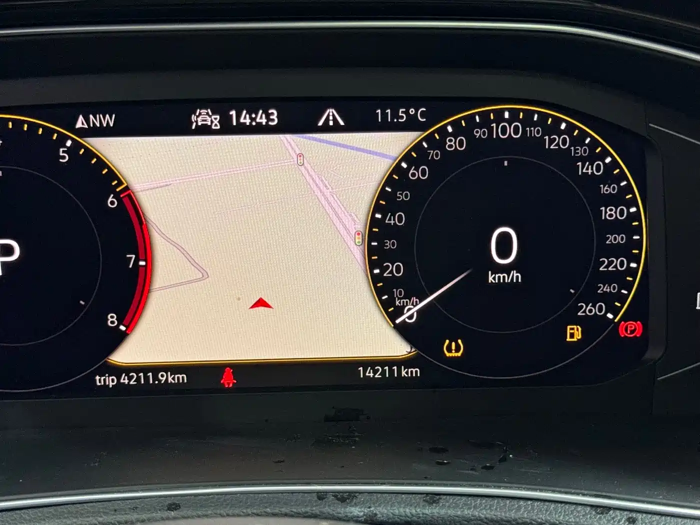 Volkswagen T-ROC 2022 280TSI DSG 2WD Comfort PLUS фото 11