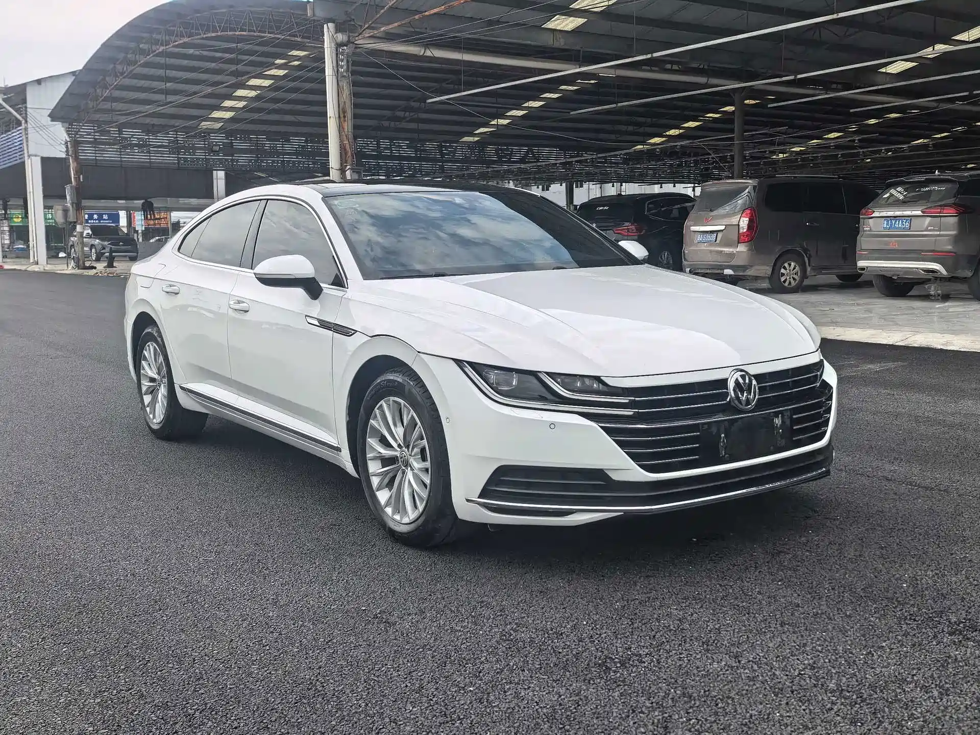 Photo 3 - Volkswagen CC