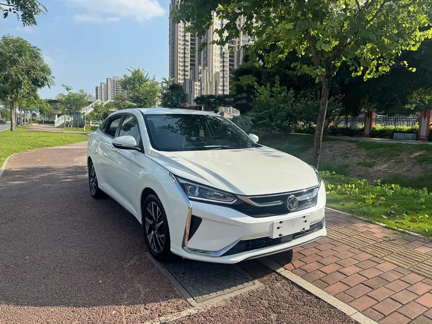 Фото 3 - Dongfeng Aeolus Yixuan