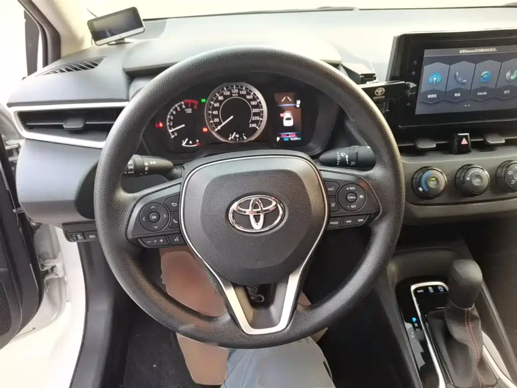 Toyota Corolla 2021 1.2T S-CVT Pioneer PLUS Edition фото 11