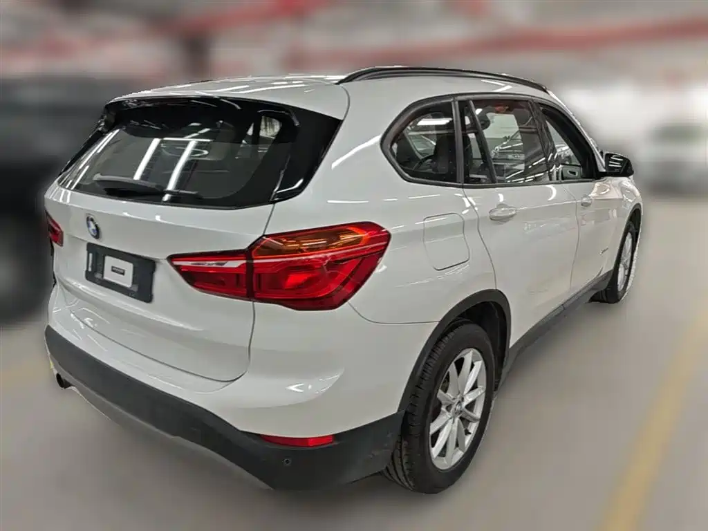 BMW X1 2016 sDrive18Li Fashion Model фото 12