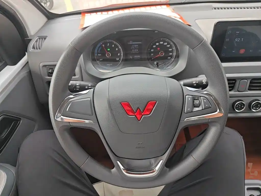 Wuling Motors Wuling Yangguang 2025 2024 300km Comfort Enclosed Van 60kW