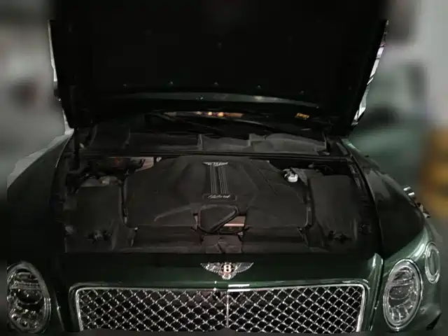 Bentley Bentayga Hybrid 2019 3.0T PHEV — фото 3