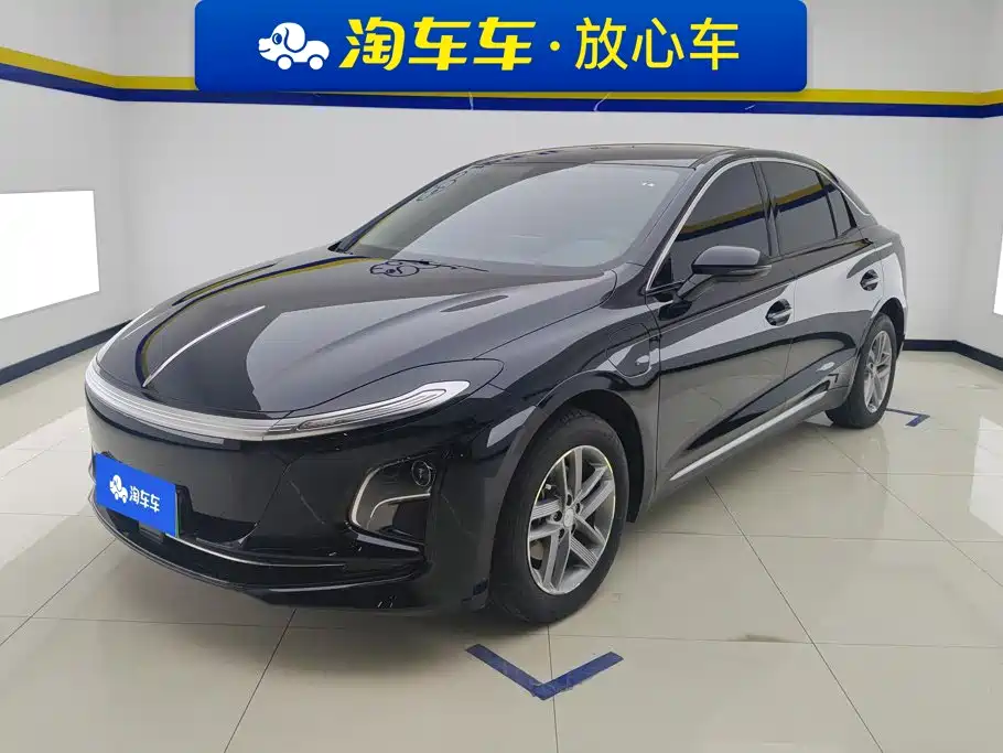 Hongqi E-QM5 2025 2025 Model 500km Travel Edition
