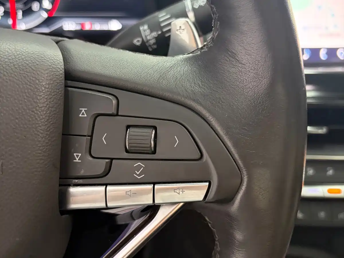 Фото 17 - Cadillac CT5