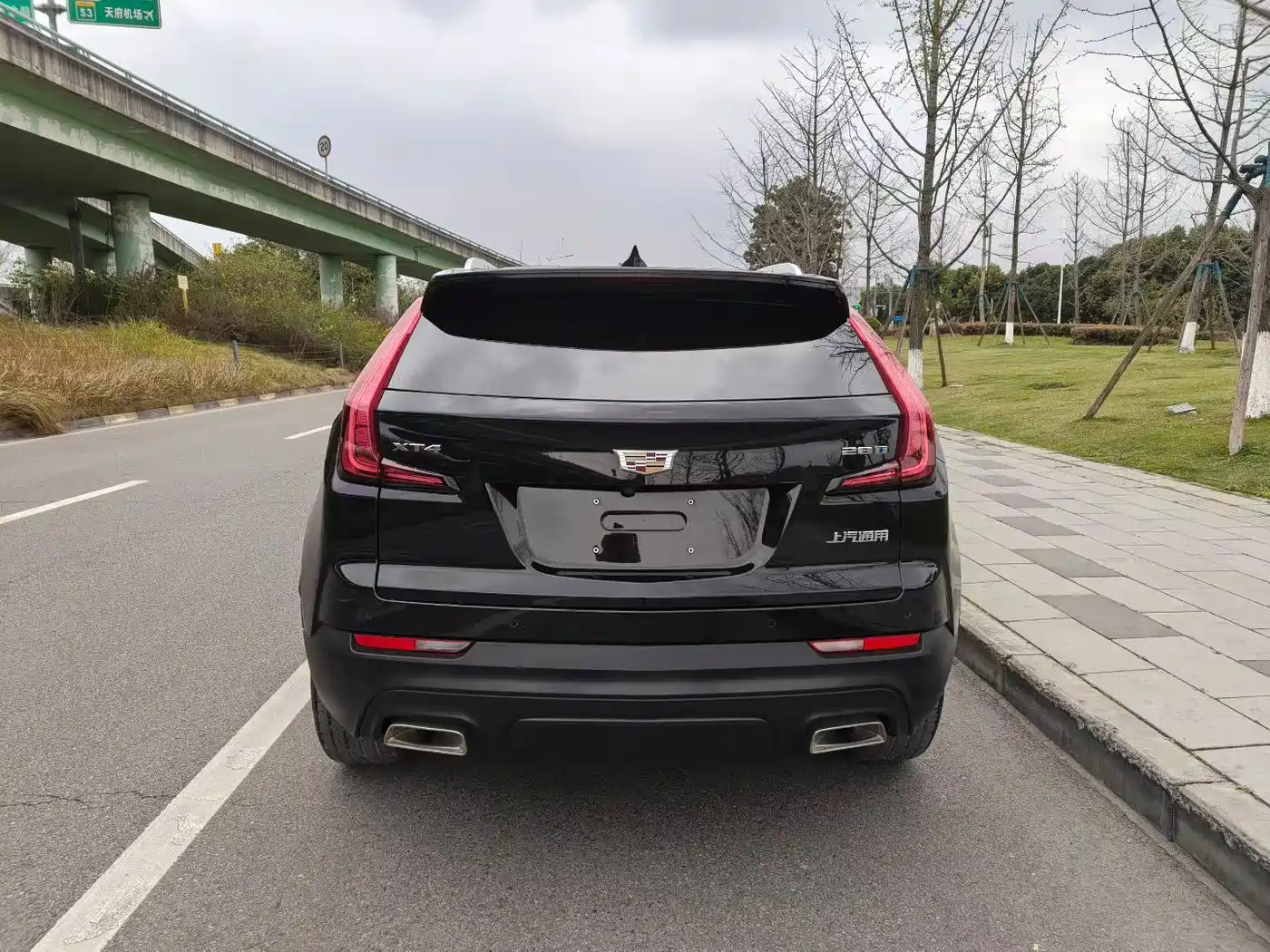 CADILLAC XT4