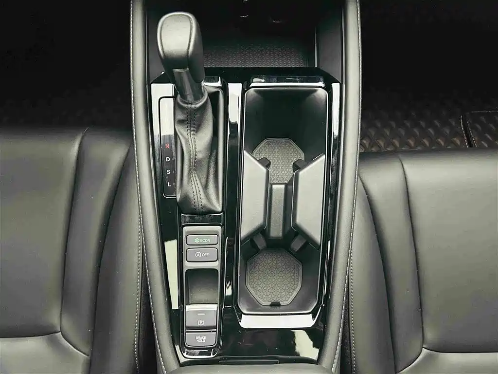 Photo 17 - Honda Inspire