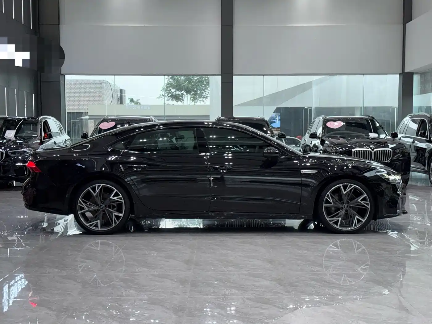 Audi A7L 2022 2022 45 TFSI quattro S-line Black Warrior Edition