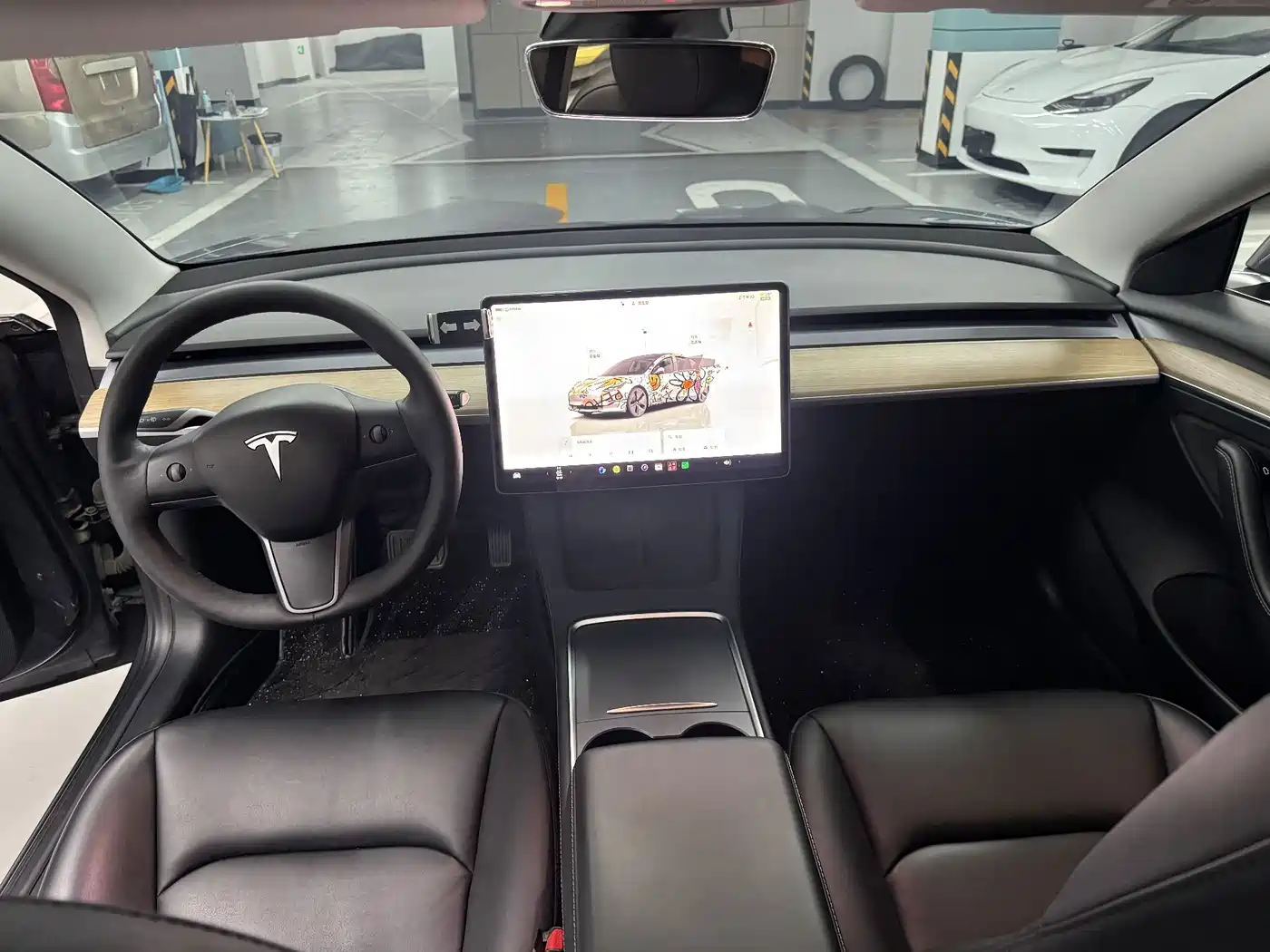 Фото 6 - Tesla Model 3
