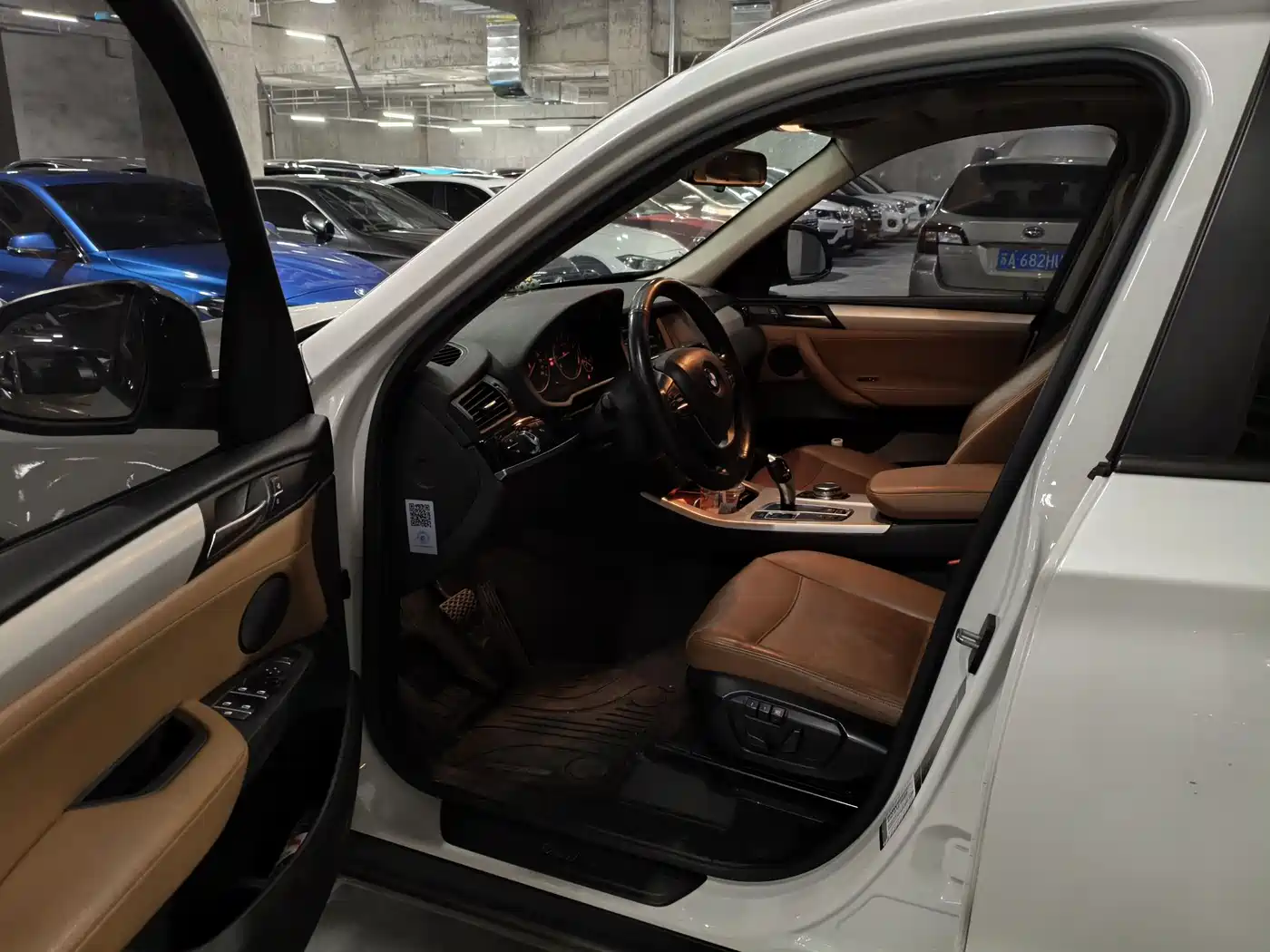 BMW X3 (Import) 2014 xDrive28i Leading Edition фото 9