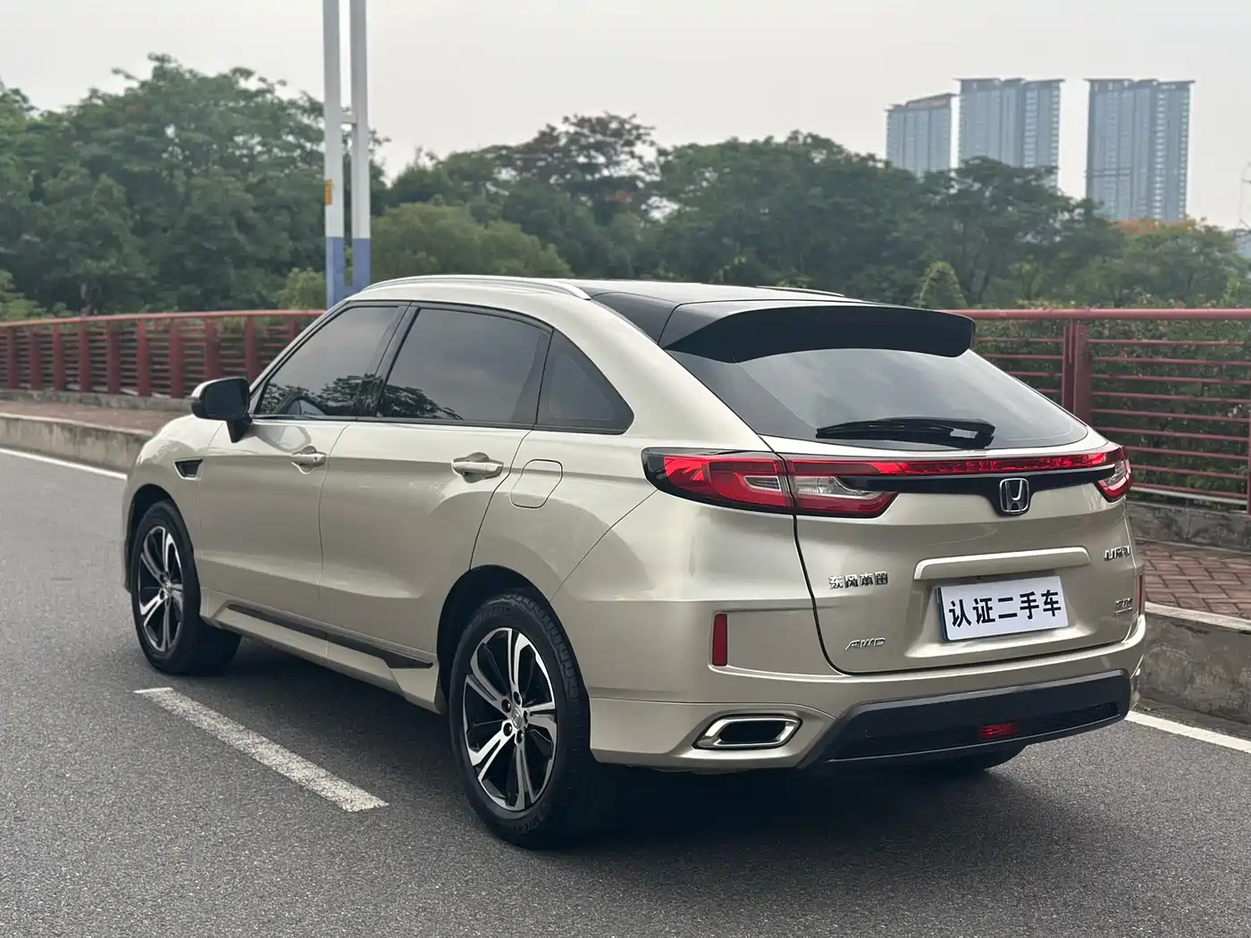 Honda UR-V 2017 370TURBO 2WD Premium Edition China V фото 4