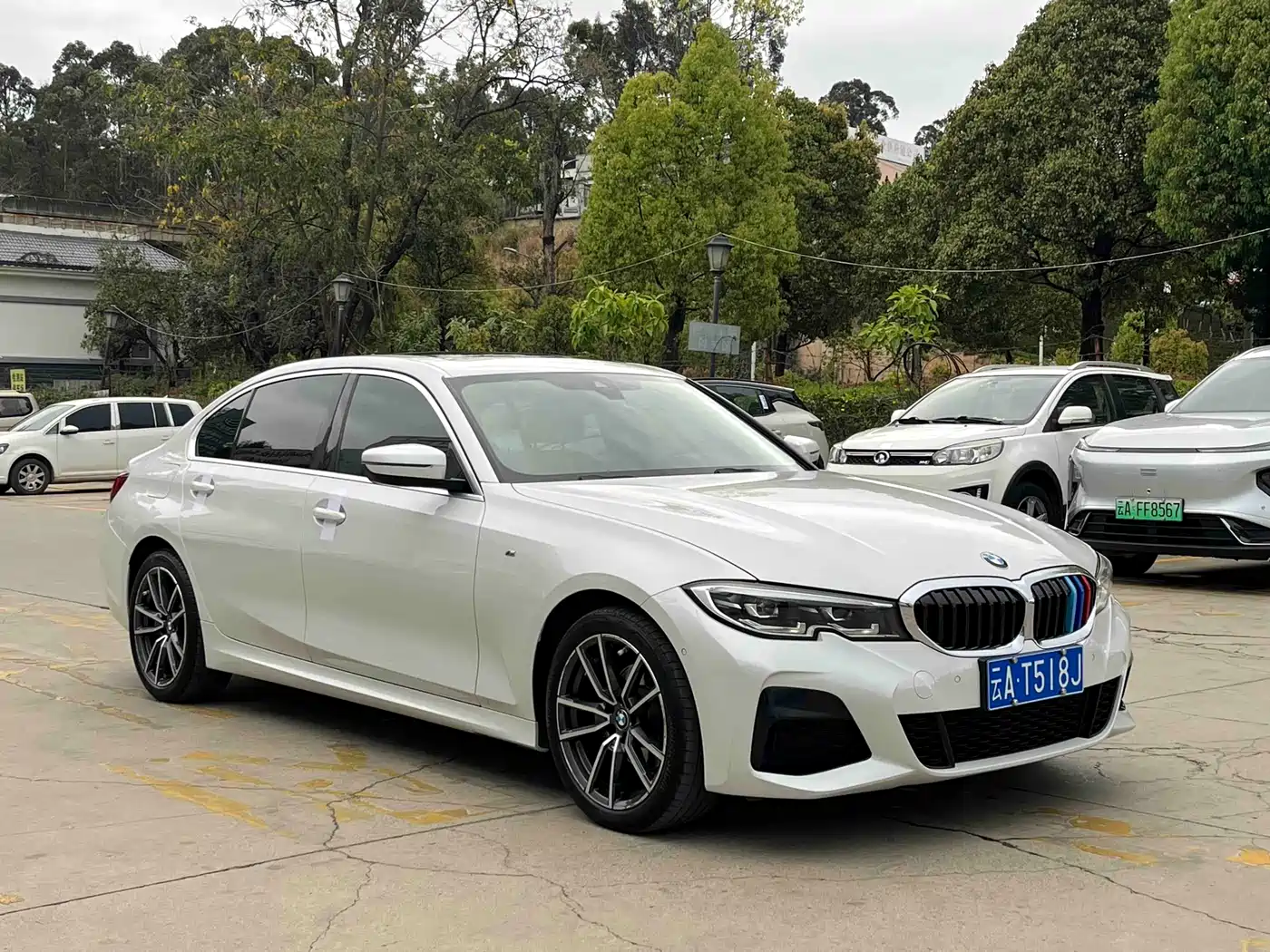 BMW 3 Series 2022 325Li M Sport Package фото 2
