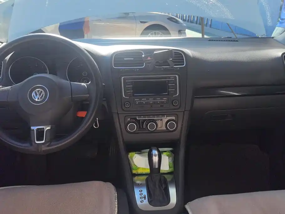Volkswagen Golf 2014 2012 1.6 Automatic Comfort Type