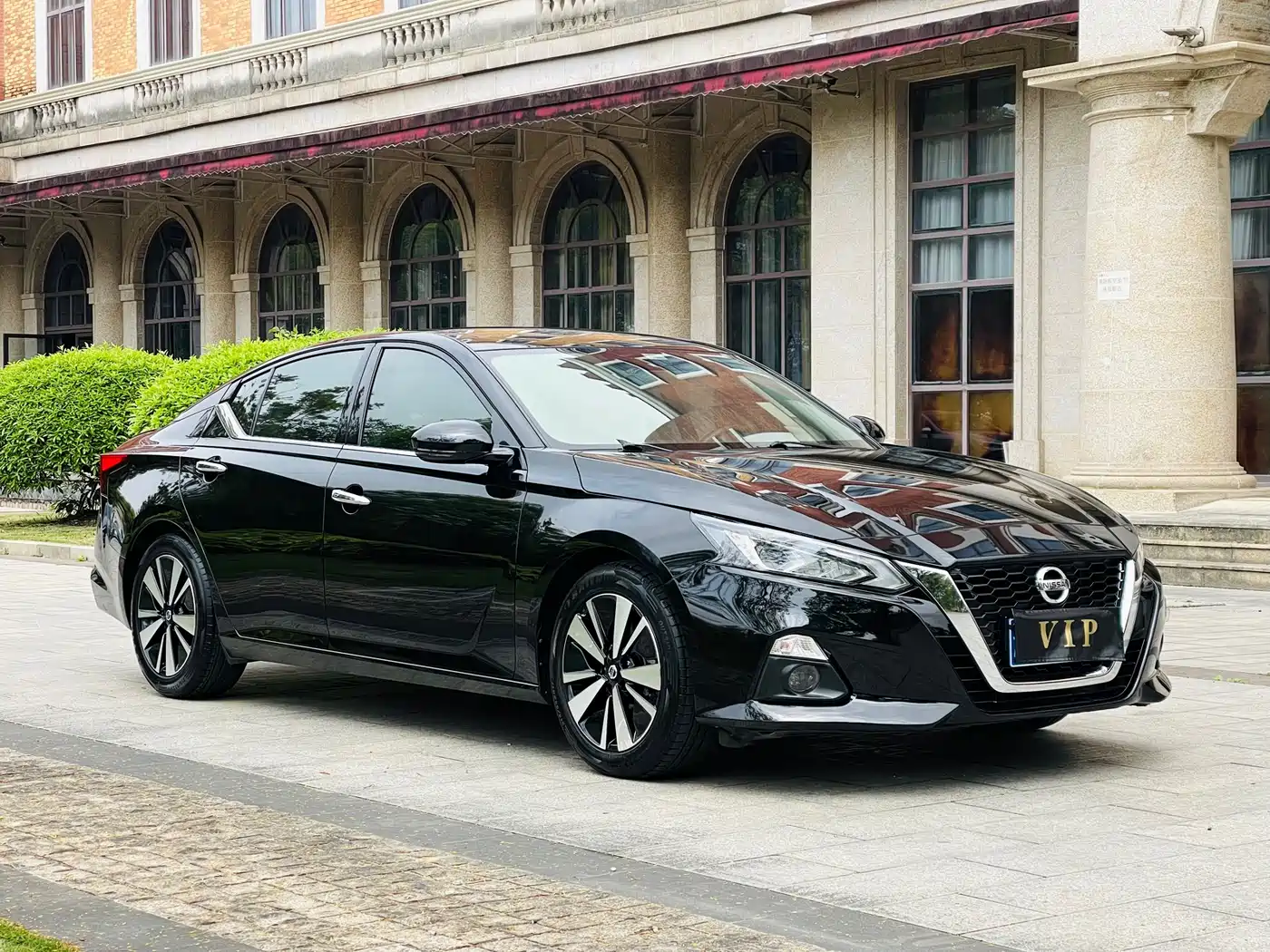 Nissan TEANA