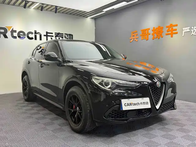 alfa-romeo stelvio