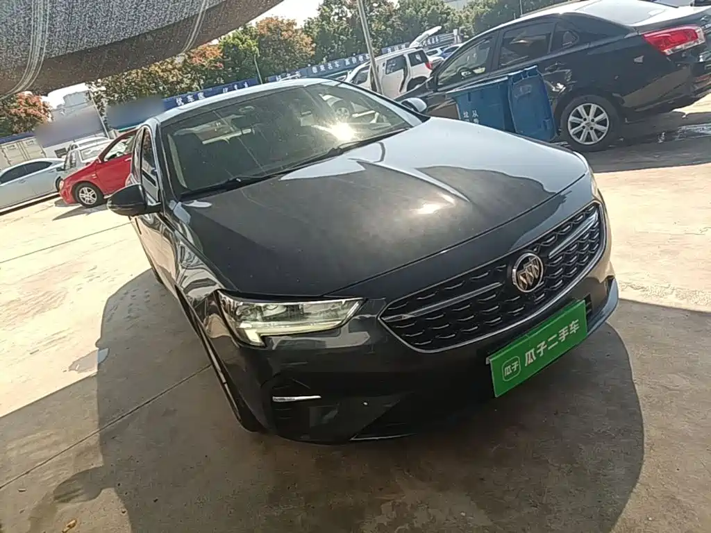 Фото 4 - Buick Regal