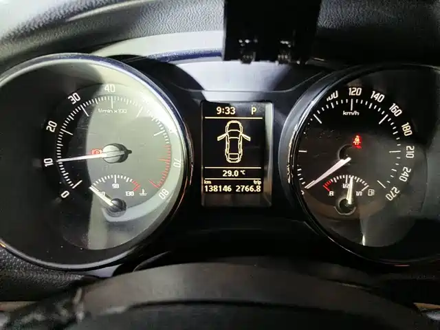 Škoda Superb 2012 1.8TSI Automatic Noble Elegance Edition — фото 4