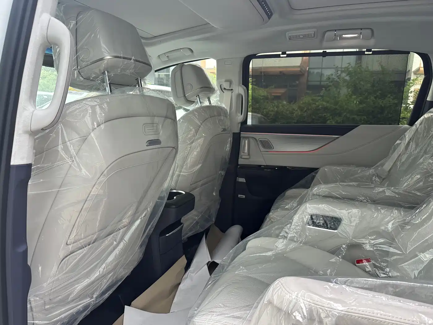 Buick GL8 2026 Luzun Luxury Edition фото 11