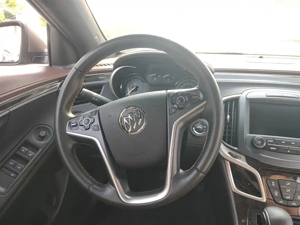 Buick LaCrosse 2014 2.0T SIDI Elite Tech фото 11