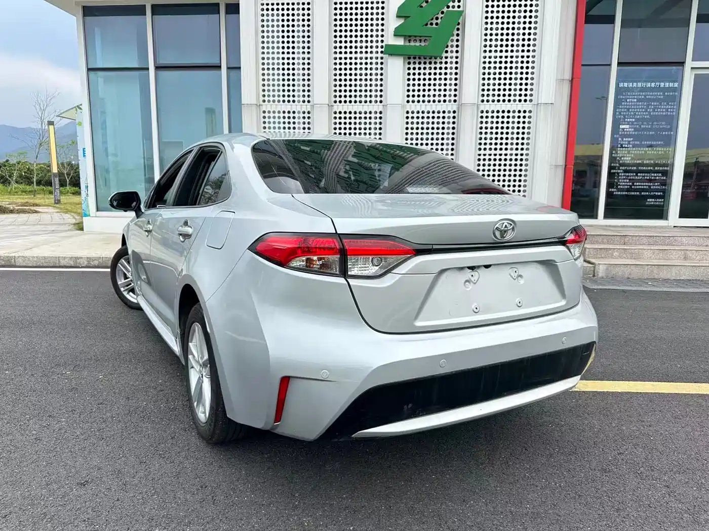 Toyota Levin 2021 185T CVT Luxury Edition фото 3