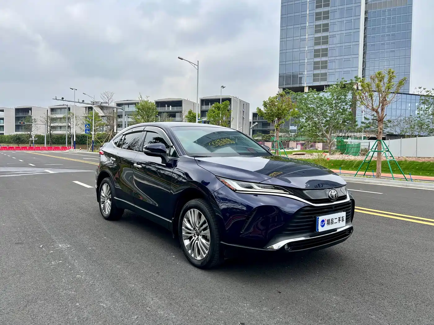 Toyota Lingfang HARRIER 2022 2.0L CVT 2WD Premium Edition фото 25
