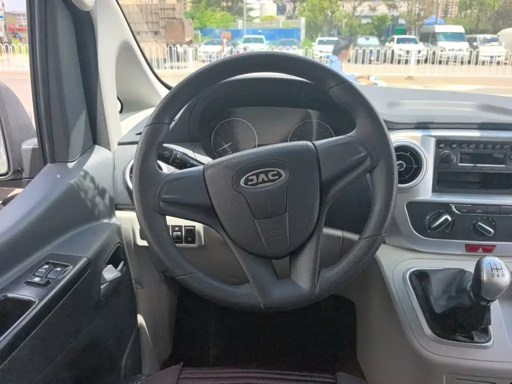 JAC Refine M3 2024 2023 PLUS 1.5T Classic 5/7-seater