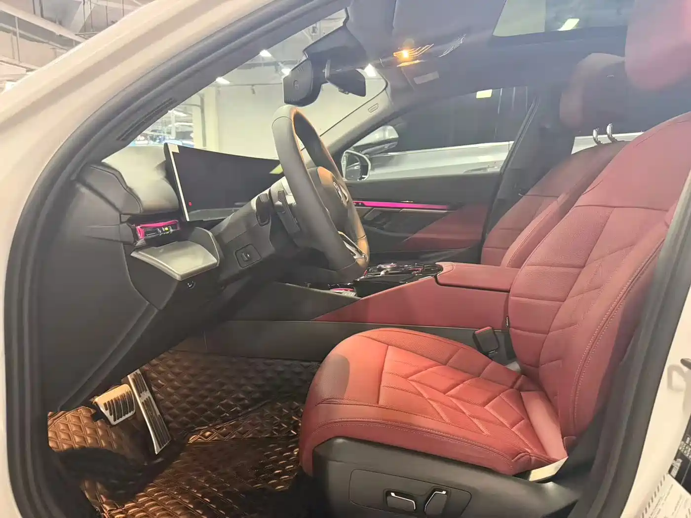 BMW 5 Series 2025 525Li M Sport Package фото 4