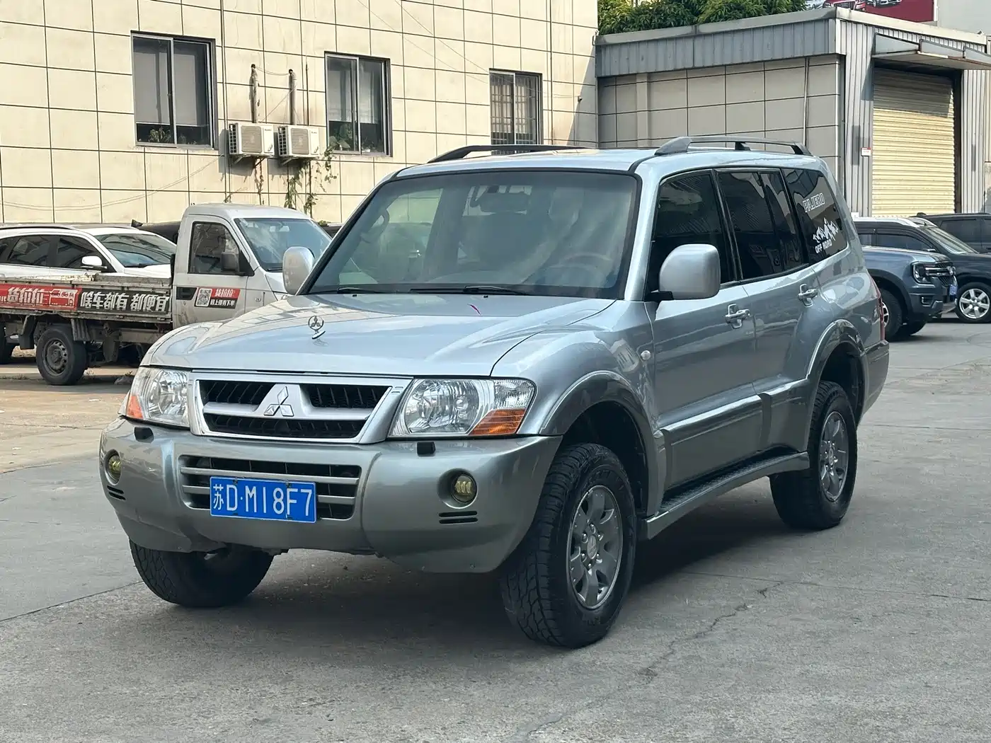 Mitsubishi Pajero 2006 2006 Model 3.8L AT GLS